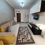 Apartament Sarah *