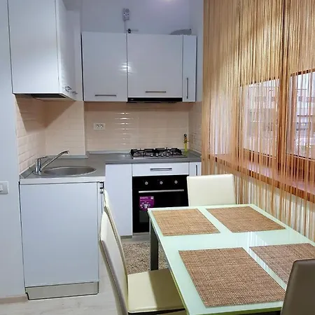Sarah Apartment