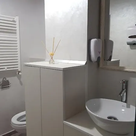 Sarah Apartment *