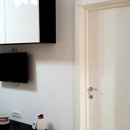 Apartman Sarah *
